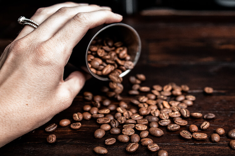 Can you brew coffee beans without grinding them?